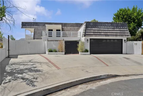 22137 Sonoma Place, Chatsworth, CA 91311