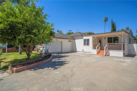 19143 Jovan Street, Tarzana, CA 91335