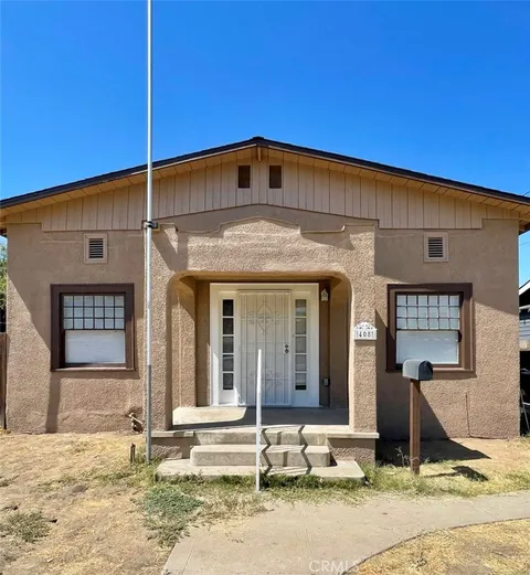 408 E Grangeville Blvd, Hanford, CA 93230