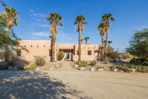 2239 Hoberg Road, Borrego Springs, CA 92004