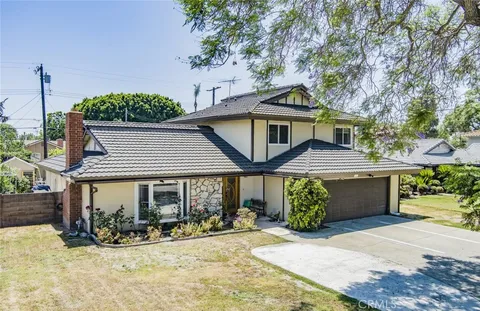 2572 W Rowland Avenue, Anaheim, CA 92804