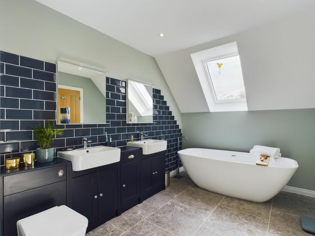 Additional image 34 of Tullynessle, Alford, AB33