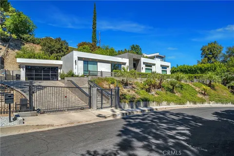 4737 Dunas Lane, Tarzana, CA 91356