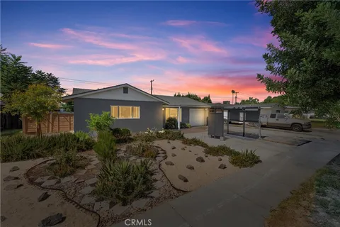 8849 Glencoe Drive, Riverside, CA 92503