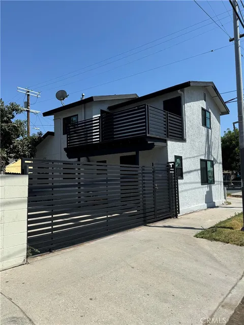 3814 S Normandie Avenue, Los Angeles, CA 90037