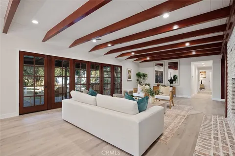 850 Oakglade Drive, Monrovia, CA 91016