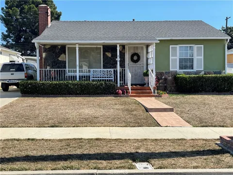 810 E Luray Street, Long Beach, CA 90807