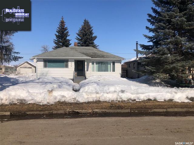 236 1st Avenue E, Canora, Saskatchewan, S0A0L0, Canada