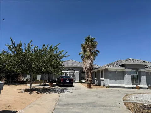 11360 Cottonwood Avenue, Hesperia, CA 92345