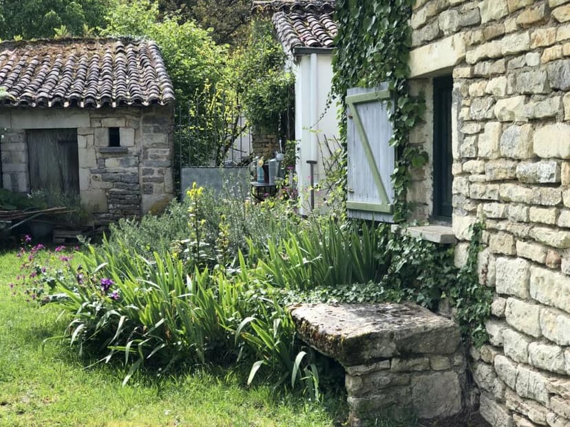 Additional image 2 of Poitou-Charentes, Deux-Sèvres, Mairé-Levescault, France