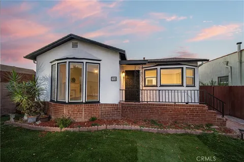 754 W 12th Street, San Pedro, CA 90731