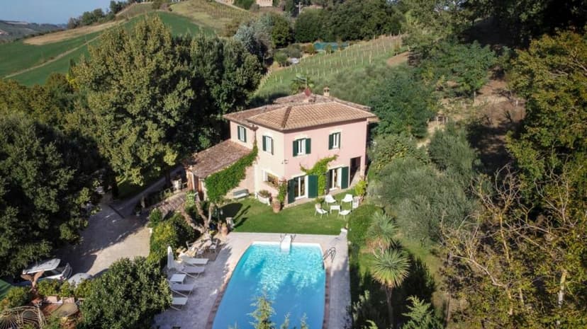 Additional image 2 of Italy