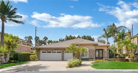 6916 Turf Drive, Huntington Beach, CA 92648