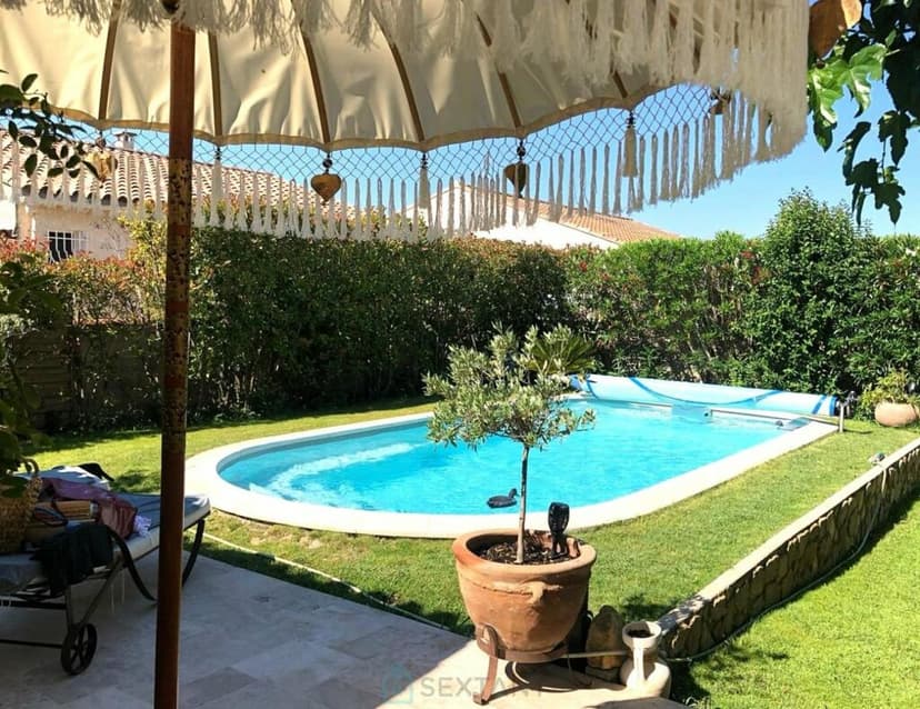 Additional image 3 of Provence-Alps-Cote d`Azur, Bouches-du-Rhône, Istres, France