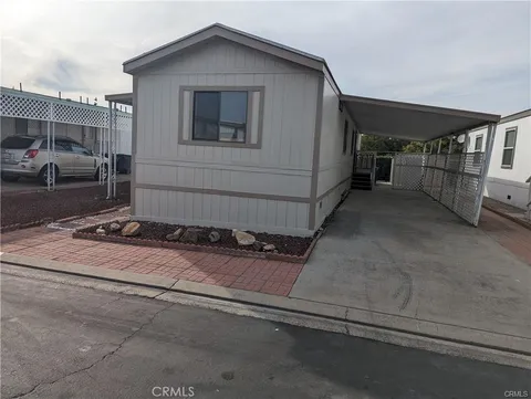 2240 Golden Oak Ln #90, Merced, CA 95341