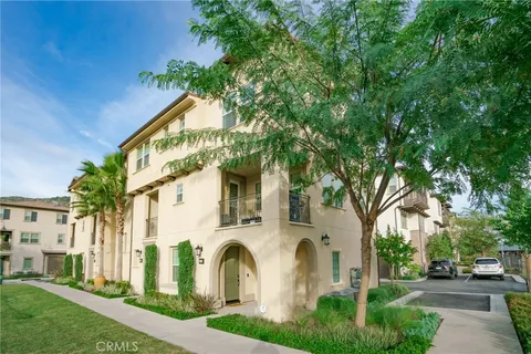 836 Iris Way Unit D, Azusa, CA 91702