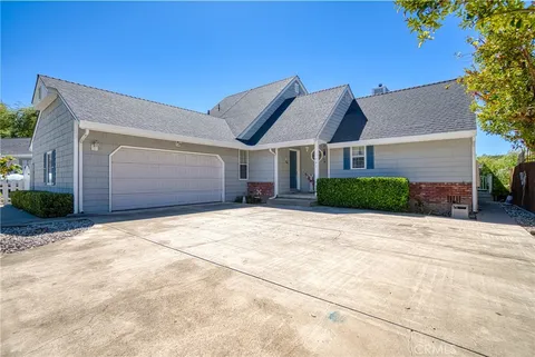 743 Spinnaker Court, Clearlake Oaks, CA 95423