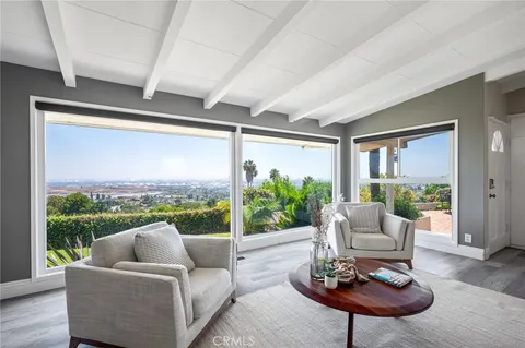 16 Stirrup Road, Rancho Palos Verdes, CA 90275