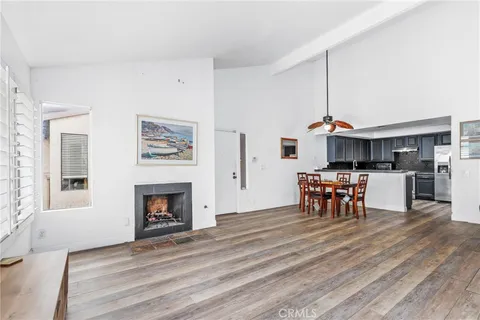 4861 Lago Drive Unit 304, Huntington Beach, CA 92649