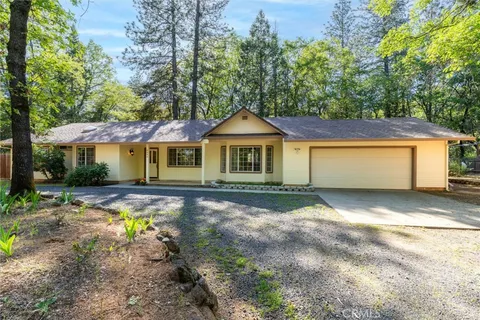 4882 Chateau Way, Forest Ranch, CA 95942