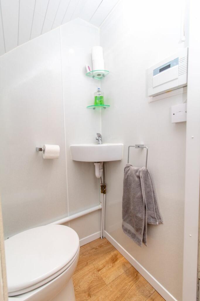 Additional image 11 of Balloch Road, Alexandria