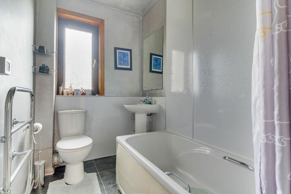 Additional image 13 of Gardner Crescent, Aberdeen, AB12