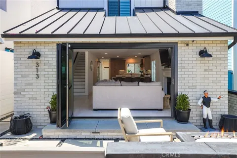 313 16th Street, Seal Beach, CA 90740