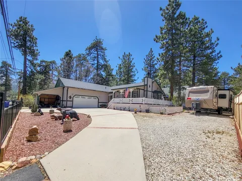 388 Cedar Lane, Sugarloaf, CA 92386