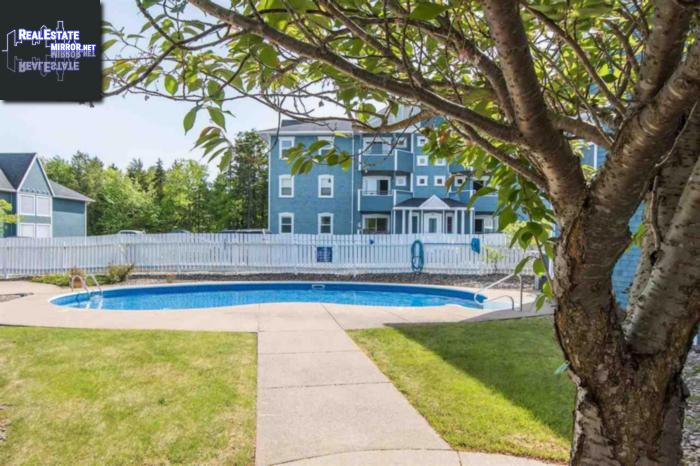434 34 Hammonds Plains RoadBedford, Nova Scotia, B4A3P6, Canada