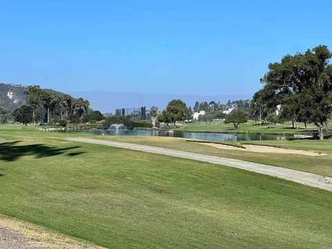 2504 Navarra Drive Unit 202, Carlsbad, CA 92009