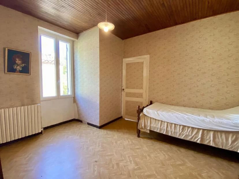 Additional image 2 of Aquitaine, Lot-et-Garonne, Monflanquin, France