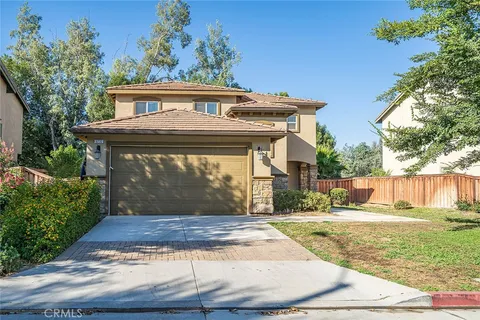 3232 Arta Place, Riverside, CA 92501