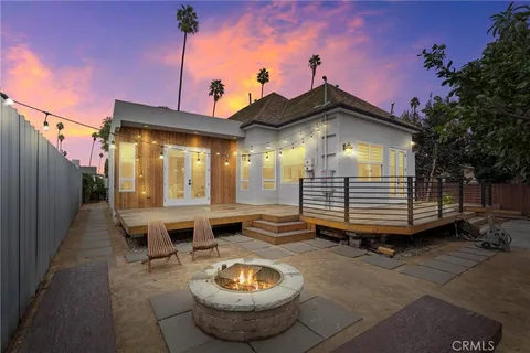 3625 9th Avenue, Los Angeles, CA 90018