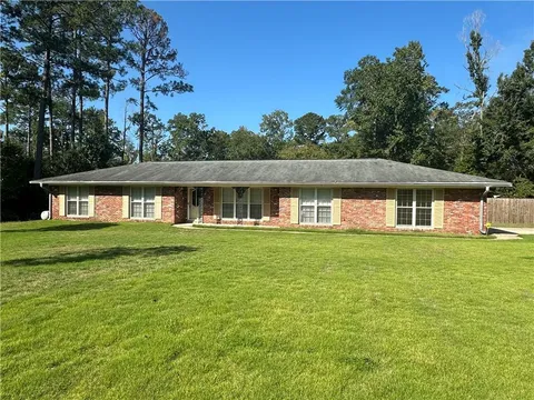 516 Downing Place, Smiths Station, AL 36877