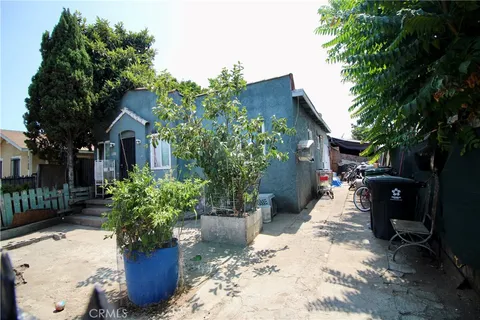 1124 E 76th Place, Los Angeles, CA 90001