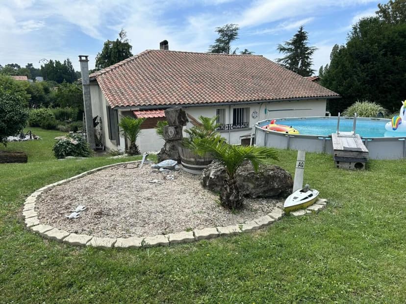 Additional image 2 of Poitou-Charentes, Charente, Blanzac-Porcheresse, France