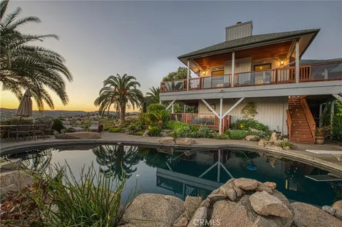 15868 Garlock Lane, Prather, CA 93651