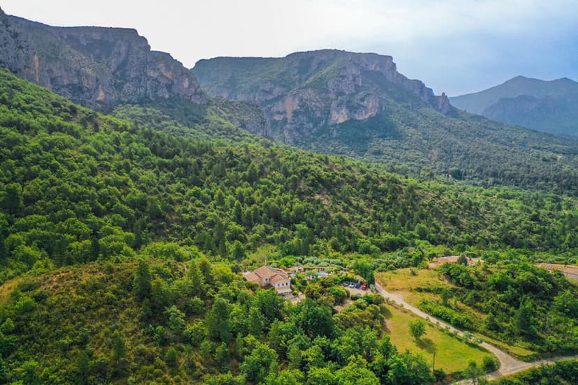 Additional image 3 of Provence-Alps-Cote d`Azur, Alpes-de-Haute-Provence, Moustiers-Ste-Marie, France