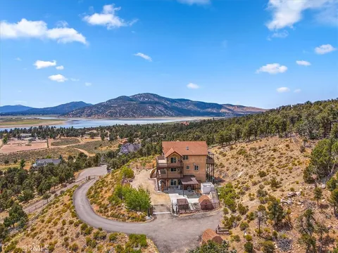 1223 Ore Lane, Big Bear City, CA 92314