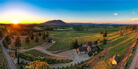 8664 Seigler Springs Rd N, Kelseyville, CA 95451