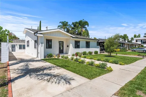 Property image - 5327 Natick Avenue, Sherman Oaks, CA 91411
