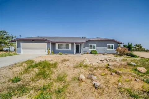 5248 Del Rosa, Phelan, CA 92371