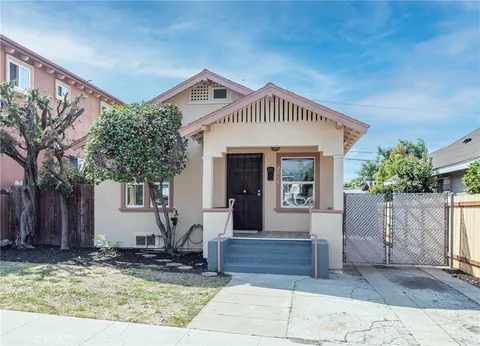 2686 Carleton Avenue, Los Angeles, CA 90065