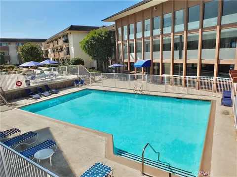 5585 Pacific Coast Highway Unit 333, Long Beach, CA 90804