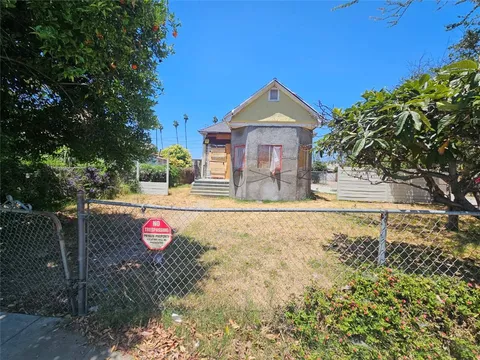 267 E Monterey Avenue, Pomona, CA 91767