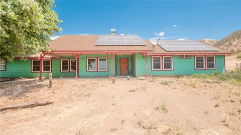 10500 Mias Canyon Road, Banning, CA 92220