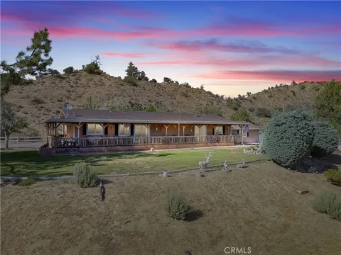 1087 Lockwood Valley Road, Maricopa, CA 93252