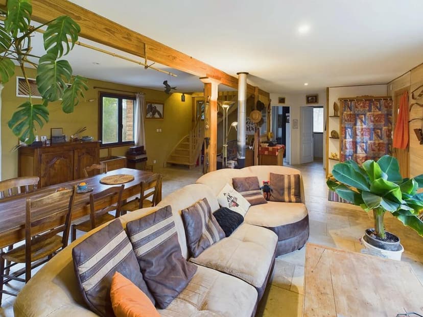 Primary image of Cabrerets, Midi-Pyrenees, 46330, France