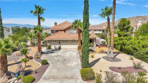 16350 Ridge View Drive, Apple Valley, CA 92307