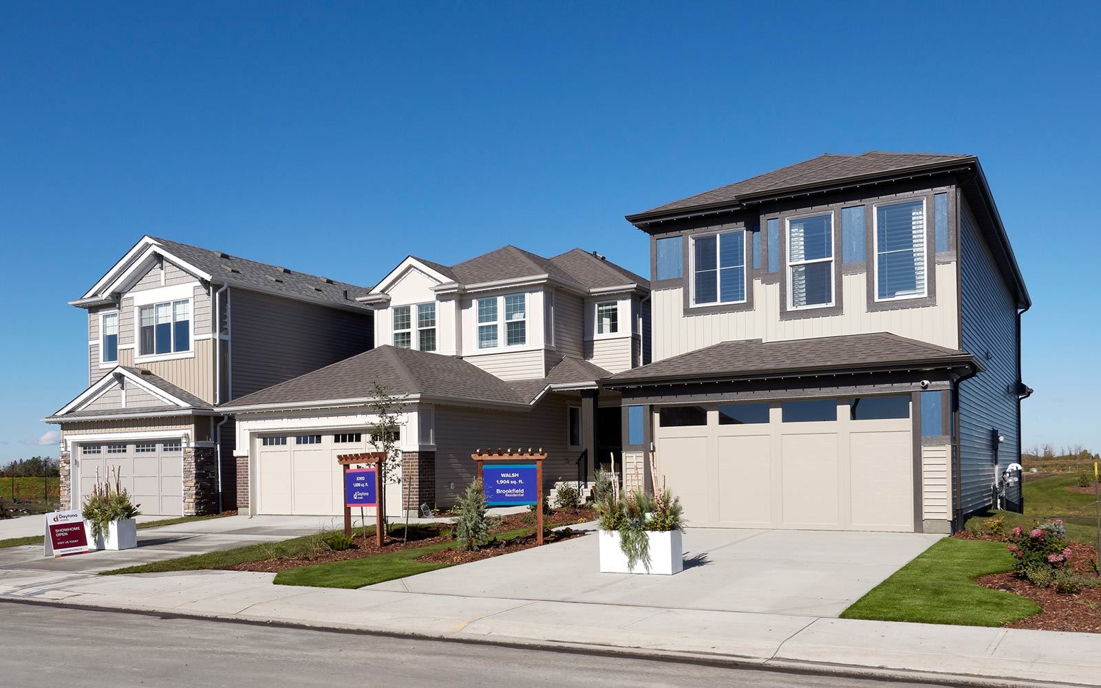 Additional image 2 of Front Garage Conventional Collection at Chappelle Gardens